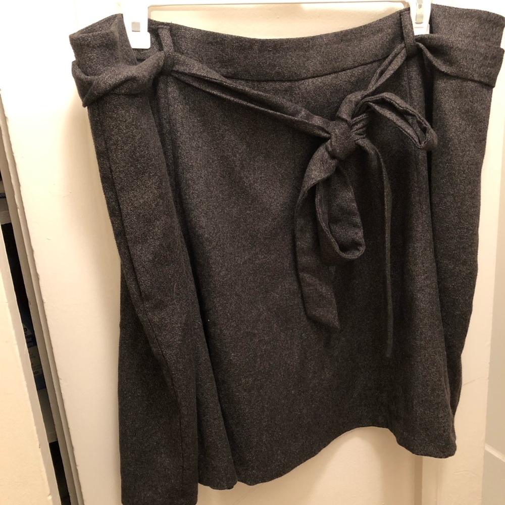 ModCloth sash waist grey skirt